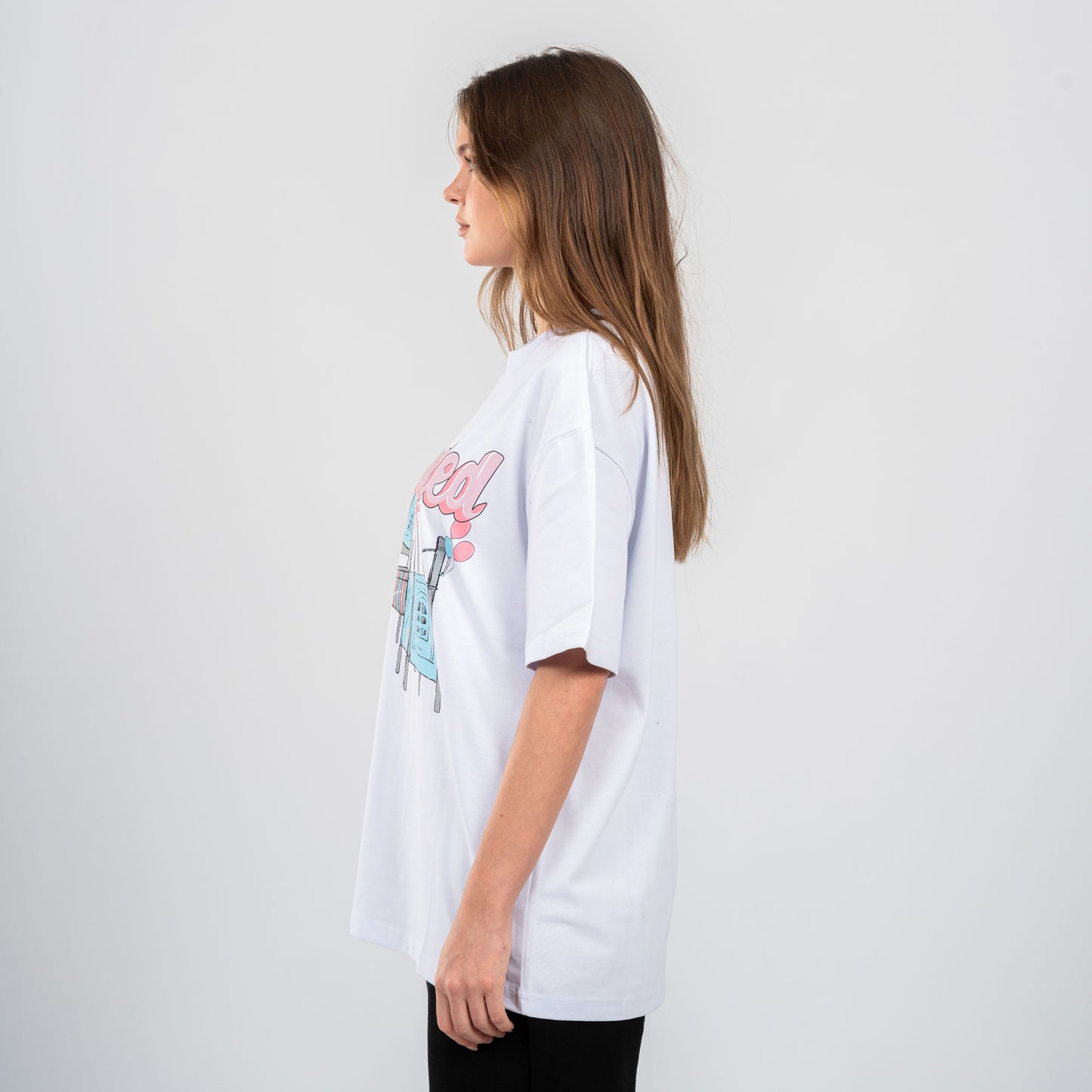 PLAYGROUND TEE WHITE