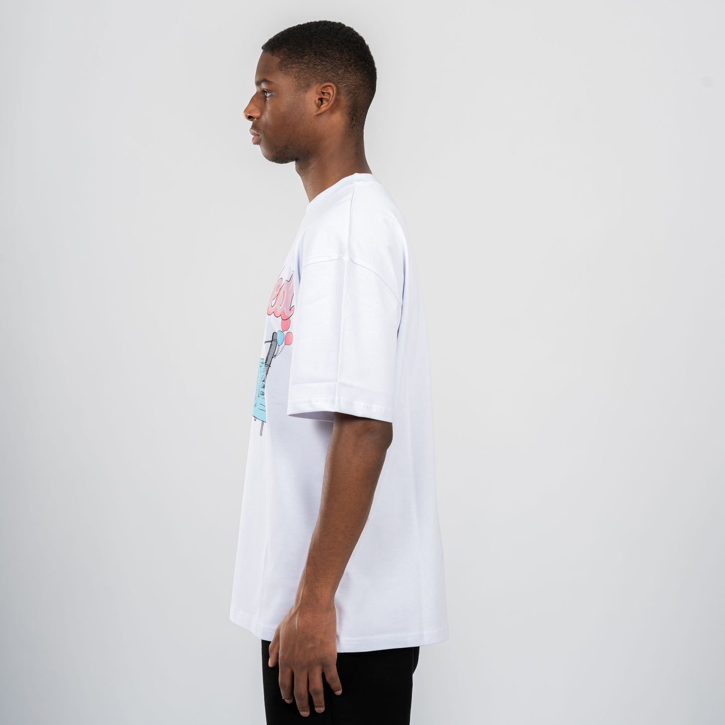 PLAYGROUND TEE WHITE