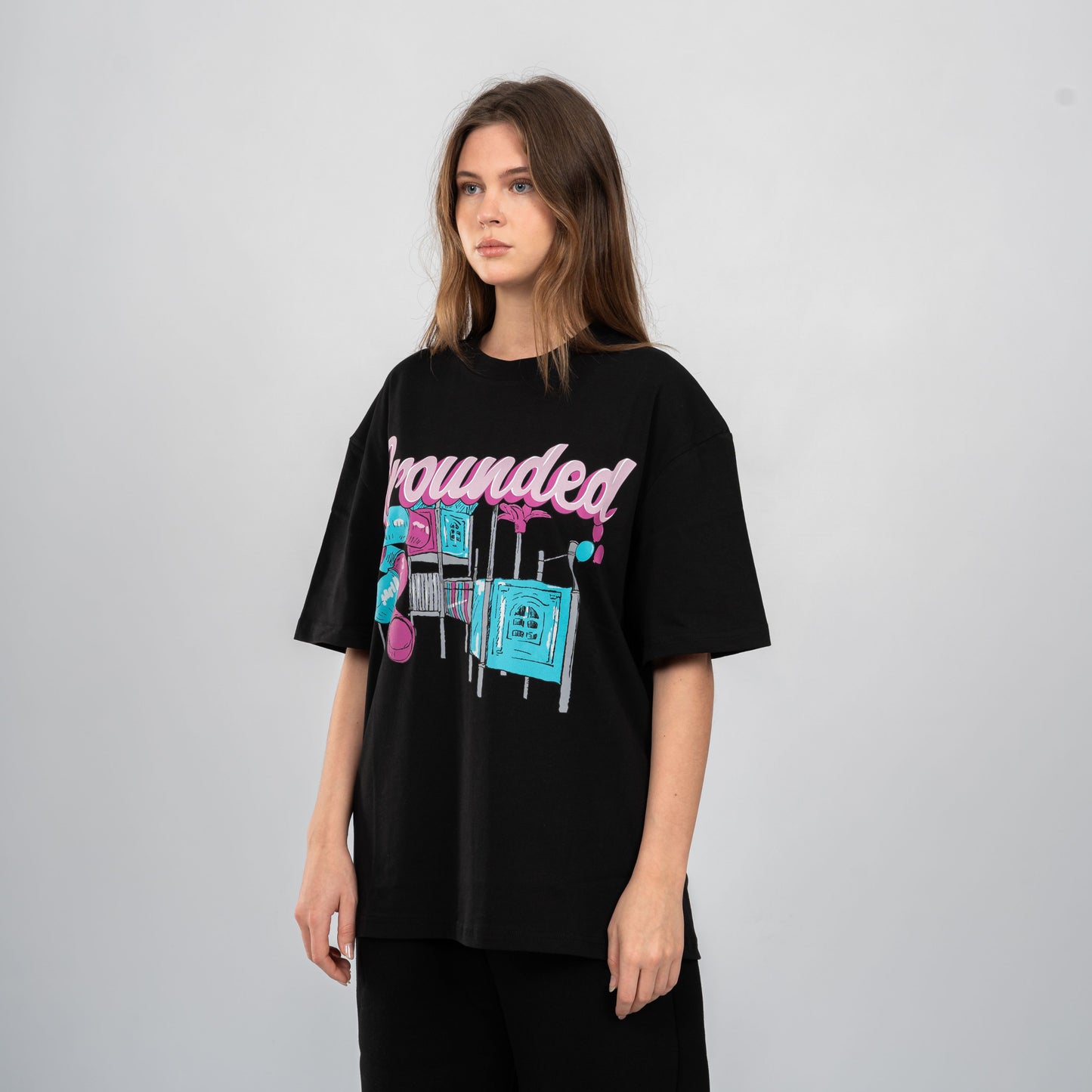 PLAYGROUND TEE BLACK