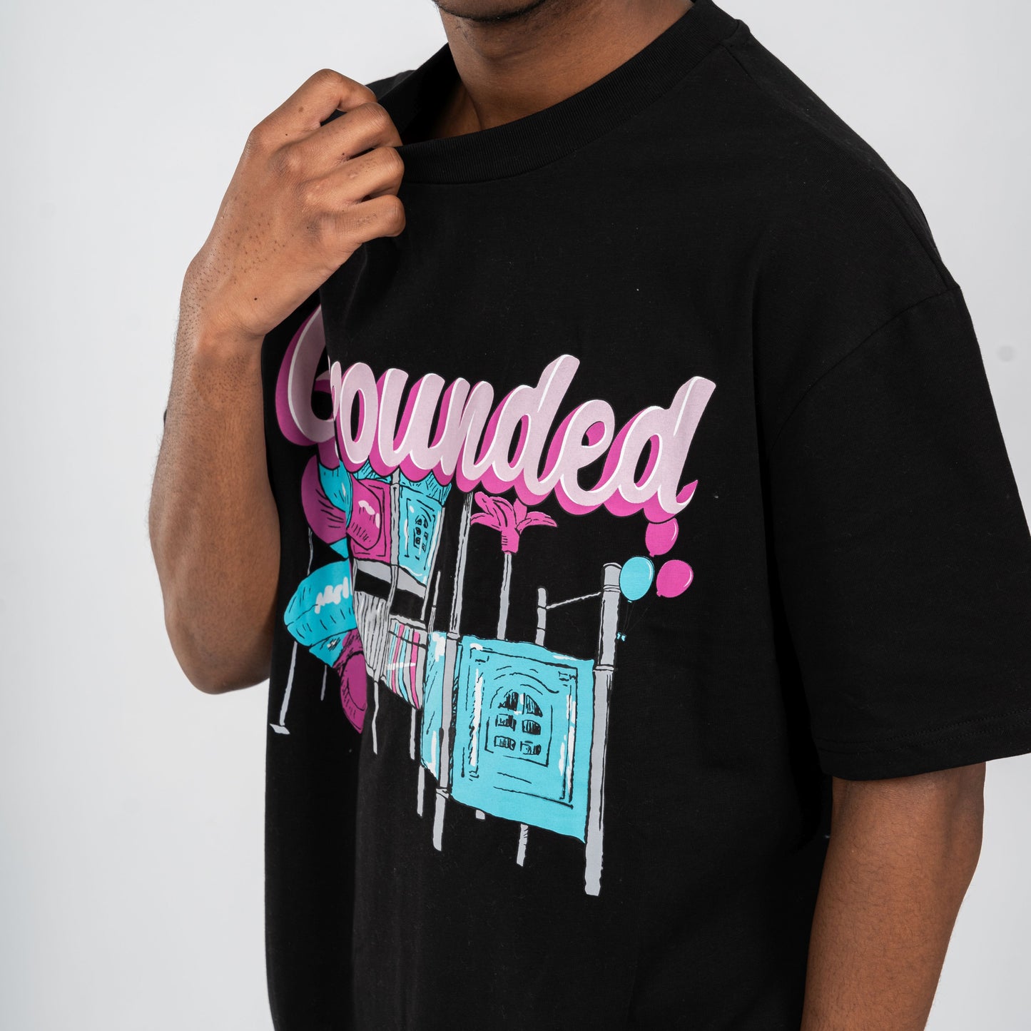 PLAYGROUND TEE BLACK